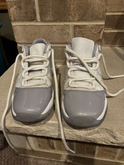 Air Jordan II Retro Low (GS) Size 7 Shoes 