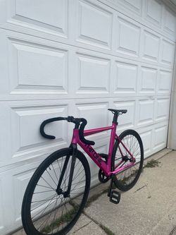 Throne Fixed Gear Track Bike Pink