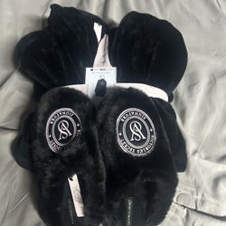Vs Robe And Slipper Sets $90
