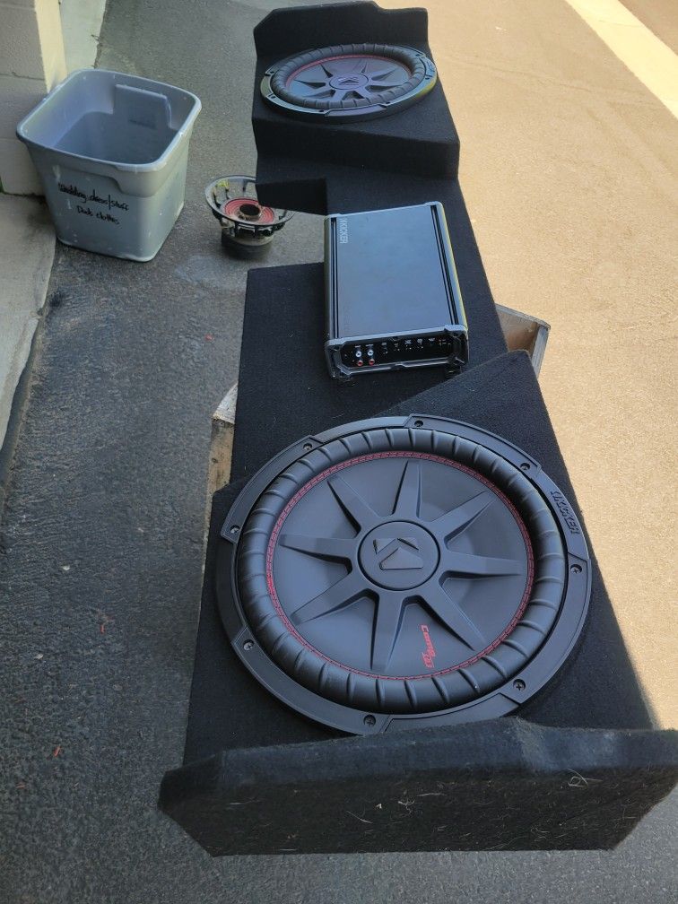 UNAS BOCINAS Y AMPLIFIER 