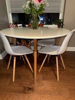 Dining table white