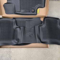 Toyota RAV4 All Weather Floor Liners Mats
