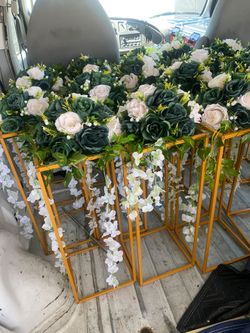 Square gold centerpieces