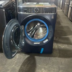 GE Profile 5.3 cu Ft Front Load Washer In Blue