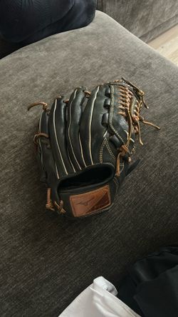 Mizuno Pitchers Glove