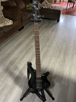 Soundgear by ibanez bass guitar