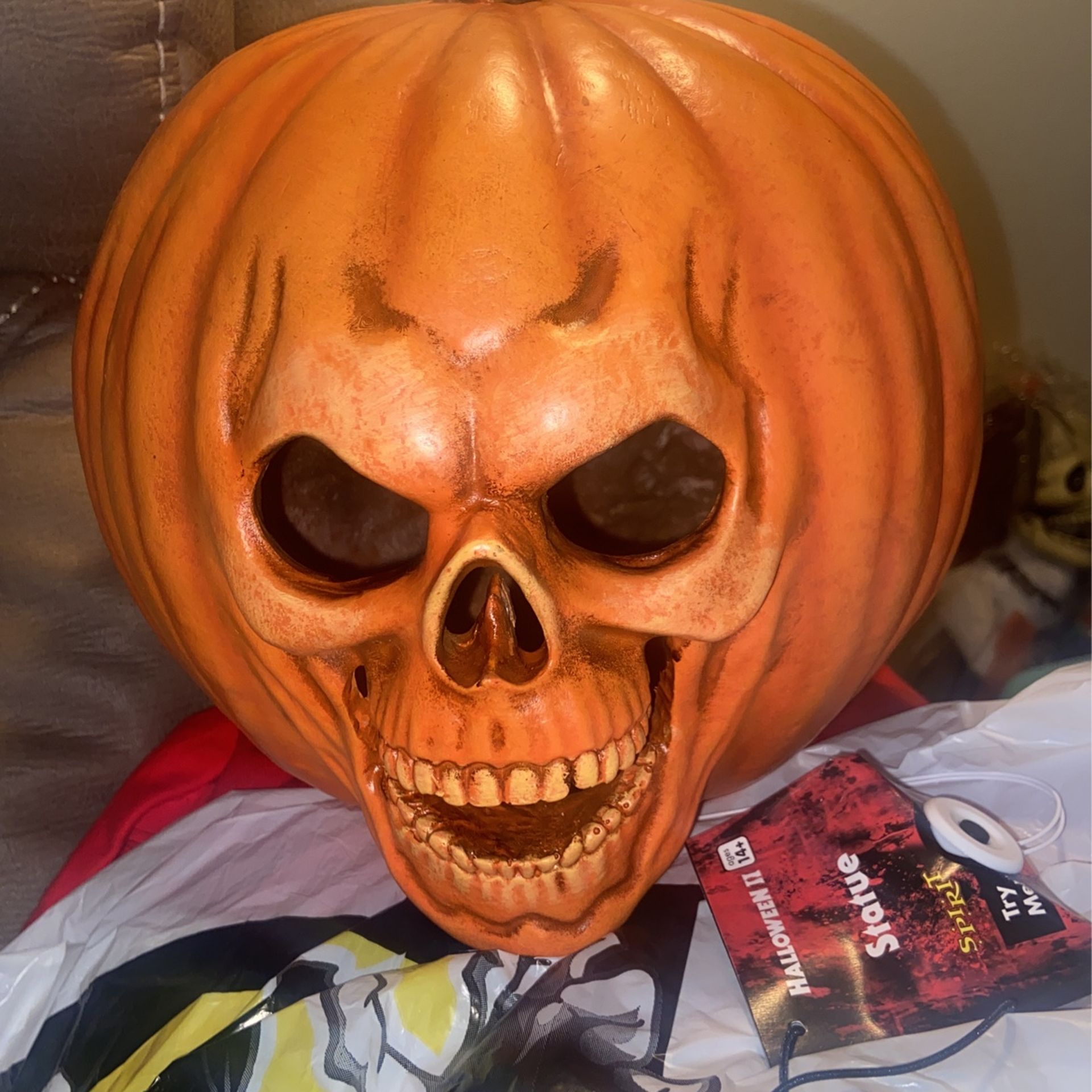 Halloween II Light Up Pumpkin Statue NWT