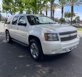 2010 Chevy Suburban Ltz