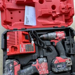 Milwaukee M18 Fuel Drills Kit