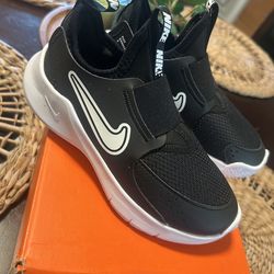 Nike kids shoes
