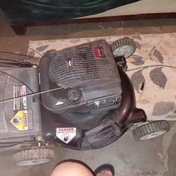 MTD yard Push Gas Lawn Mower 