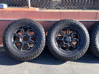 35x12.50R20LT