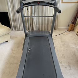 FreeMotion 850 Interactive Treadmill