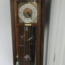 Howard Miller Clock co.