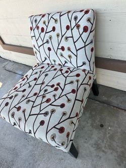 Accent chair
