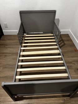 Delta Children Toddler Bed