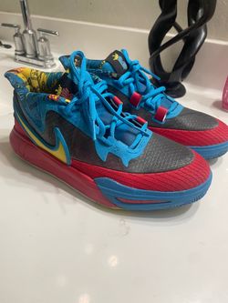 Kyrie Irving basketball shoe size 6 1/2 US