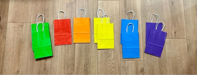 10 Colorful Paper Gift Bags
