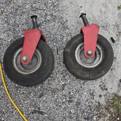 ((READ AD))((Set Of TWO))((TWO Spindles & wheels Troybilt/cubcadet zeroturn)) Zeroturn Mower 