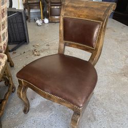 Set Of 6 Leather Dinning Chairs 