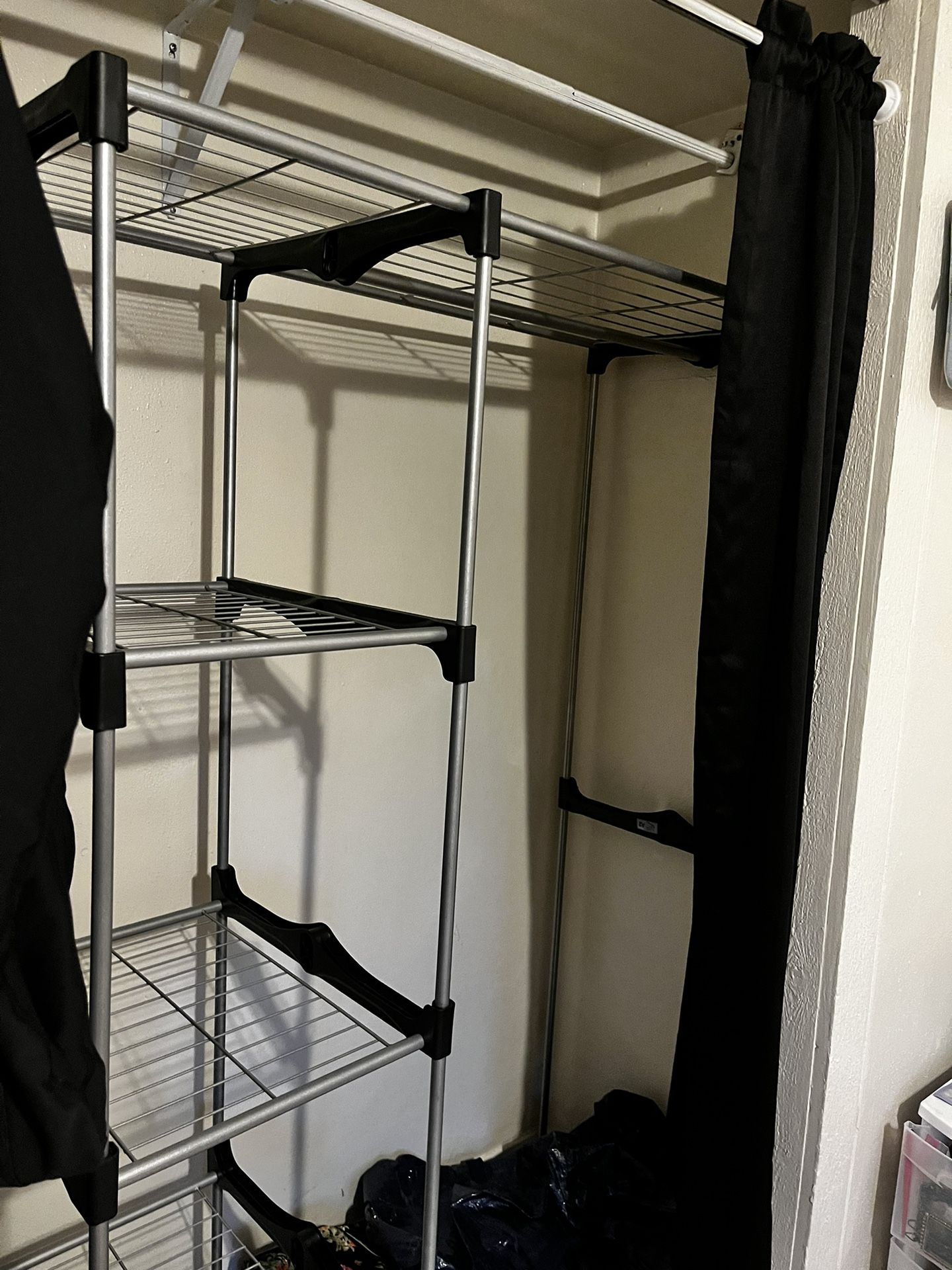 Closet Rack With Levels
