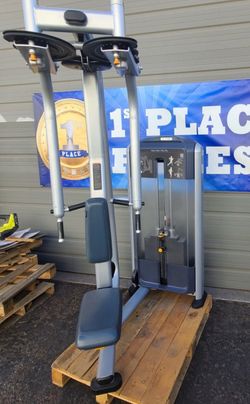 Rear Delt / Chest Pec Commercial Gym Equipment PreCor