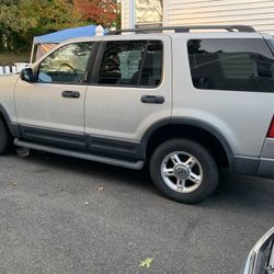 2003 Ford Explorer