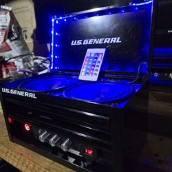 Us General Bluetooth Speaker