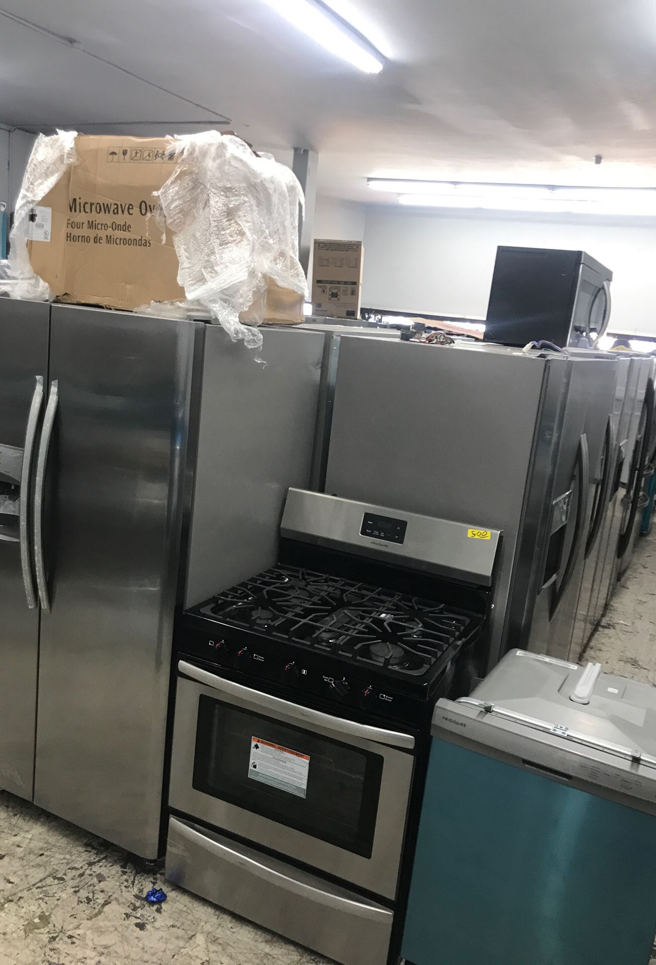 4 piece appliance bundle kitchen set 2019 Frigidaire stainless
