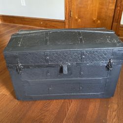 Black Vintage Antique Trunk 