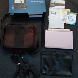 *Read Description* Acer Aspire One ZG5 w/ Box And Travel Bag