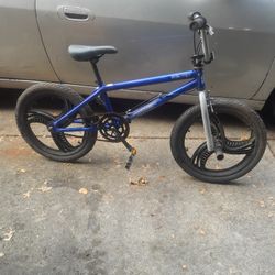20" Mongoose Bmx With Mack Rims