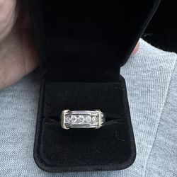 5.5grams gold diamond ring