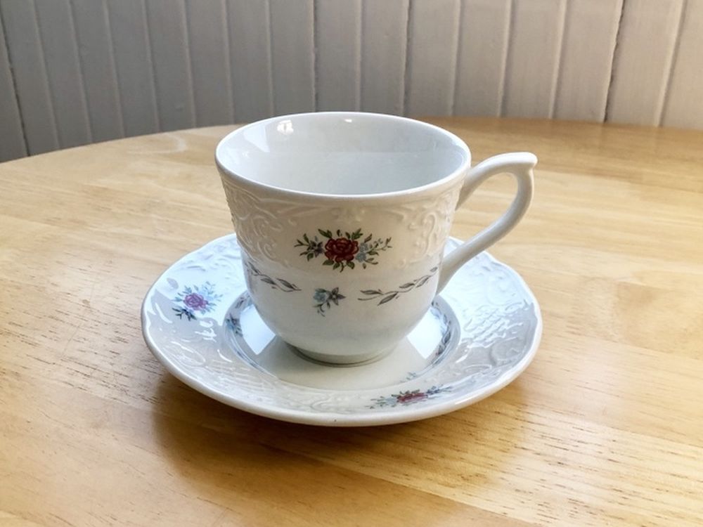 Teacup & Saucer