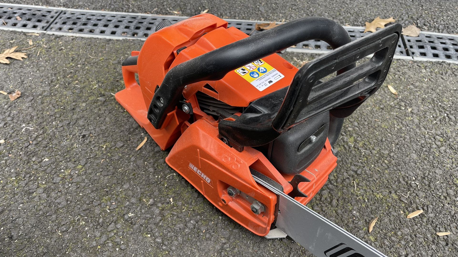 Echo CS-590 chain Saw