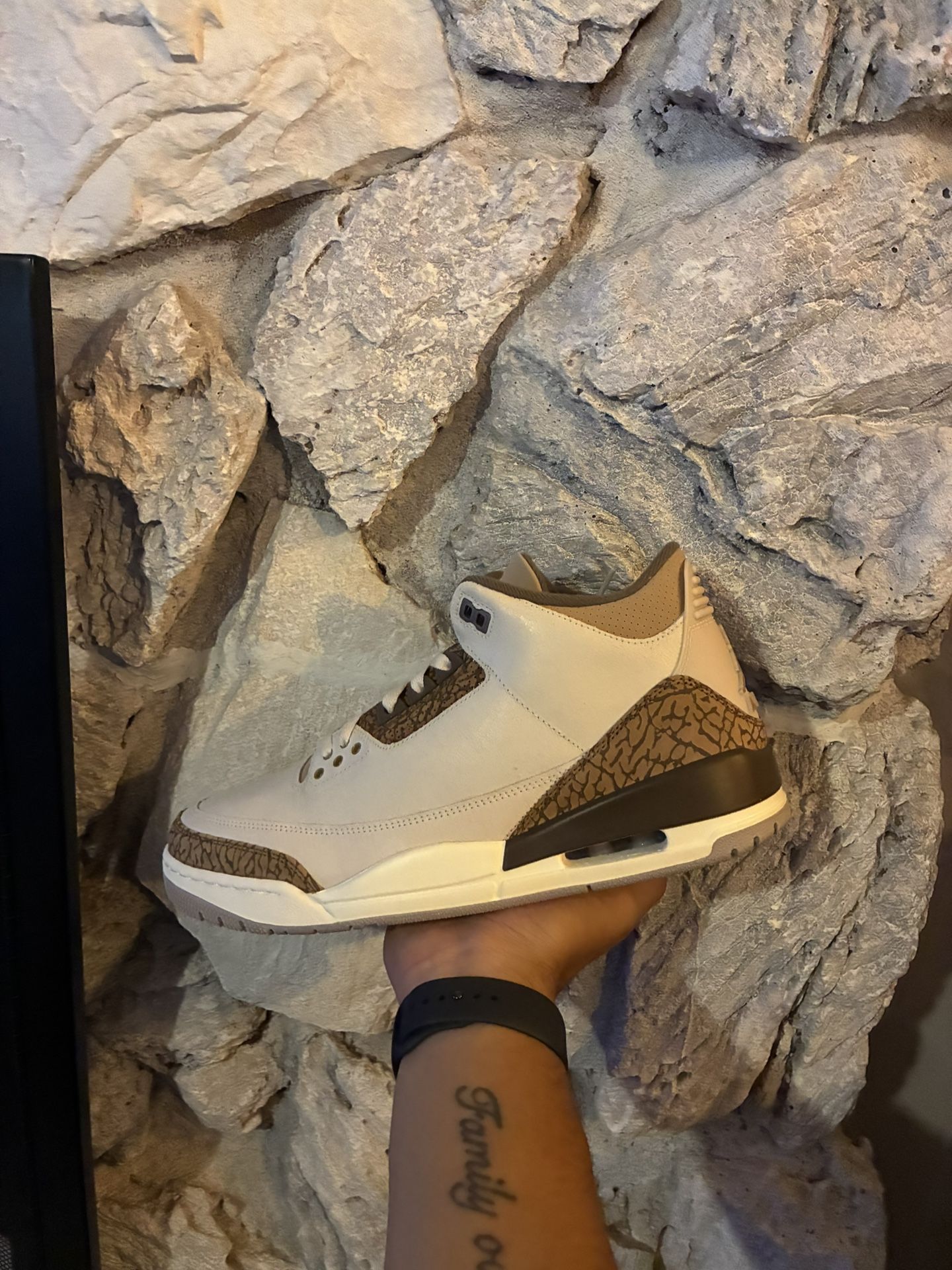 Jordan 3 Palomino Sz 11.5