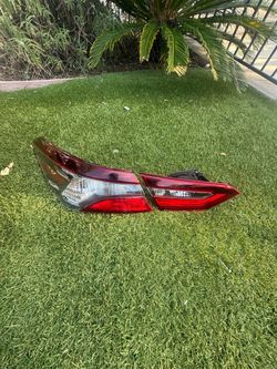 8TH Gen OEM Camry TailLights