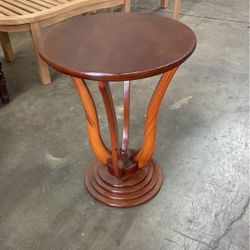 Round table