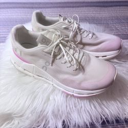 On Cloud Woman Shoes 