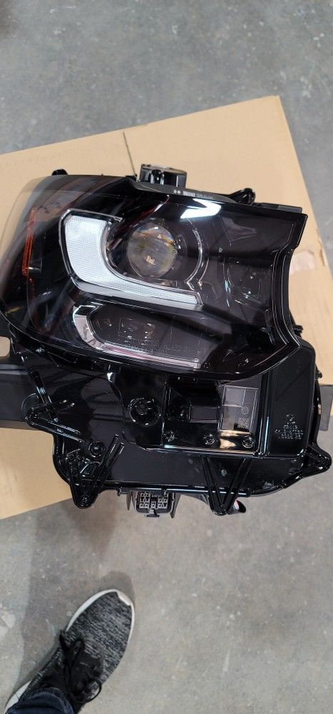 2024 Mazda Cx9 OEM Right Headlight