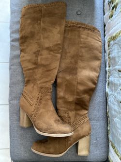 Women’s Boots 8.5