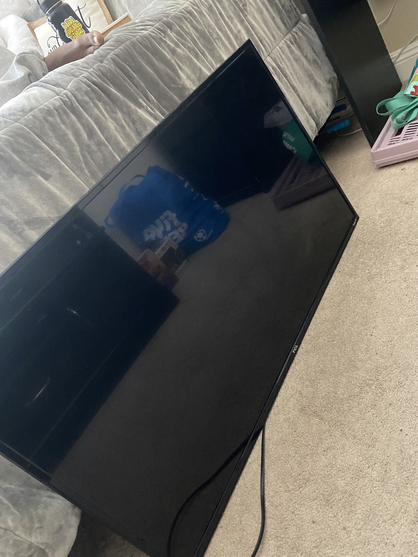 38’ Roku TCL TV