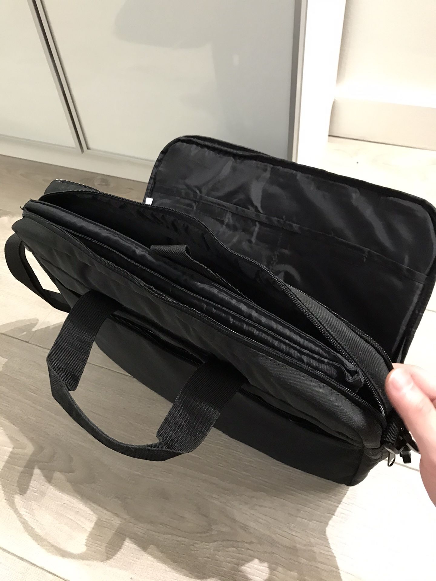 Messenger / laptop 2-in-1 bag