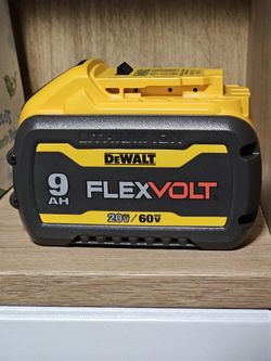 DE WALT 9AH battery