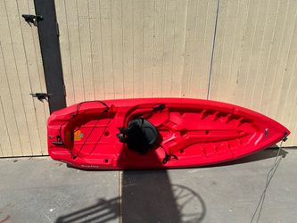 Lifetime Daylite Sit-On-Top Kayak – Red (paddle included)