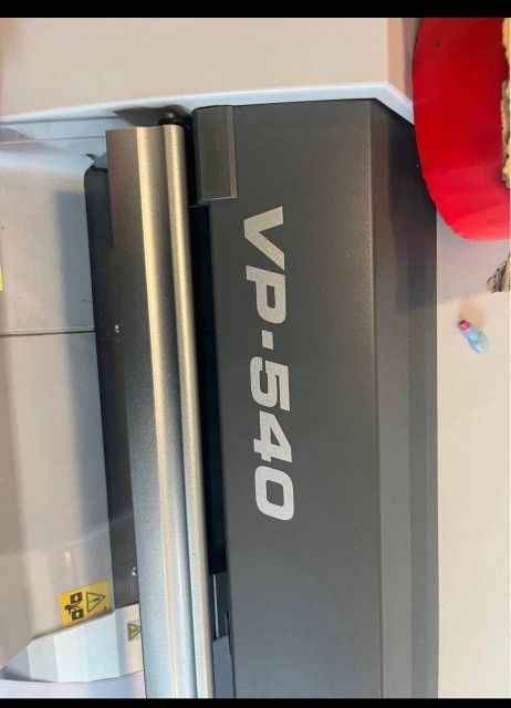 Roland VP-540 Sticker /banner Machine