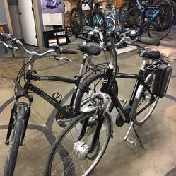 1 TREK & 1 “GIANT “ LADIES SPORT BICYCLES