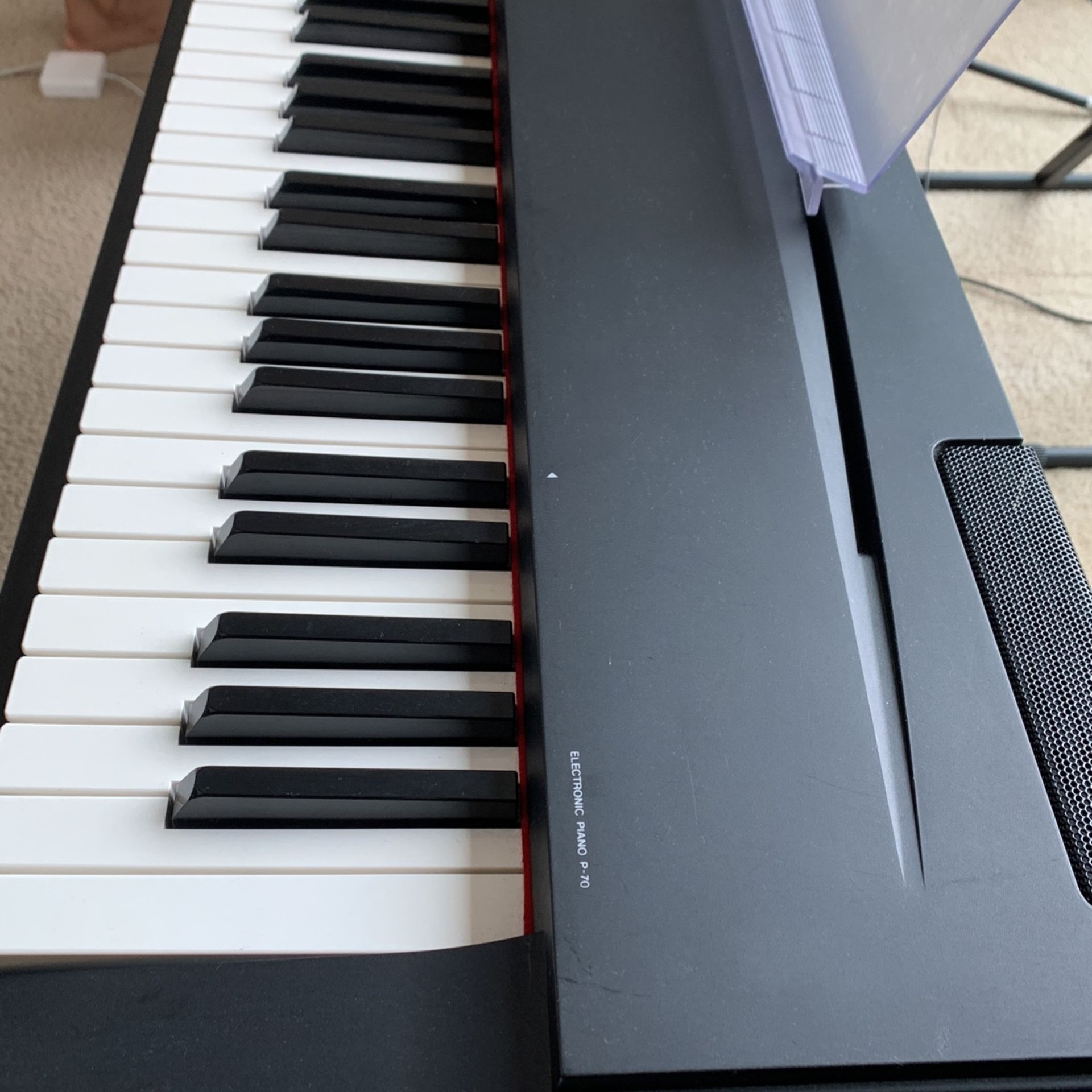 Yamaha P-70 Weighted keys Piano