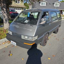 1989 TOYOTA LE VAN