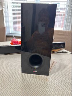 LG  Subwoofer and Soundbar